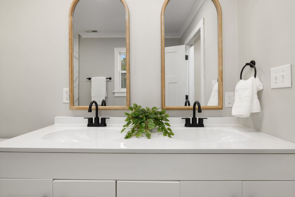 New bathtub replacement and bathroom fixtures